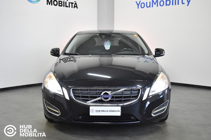 VOLVO V60 DRIVe Momentum